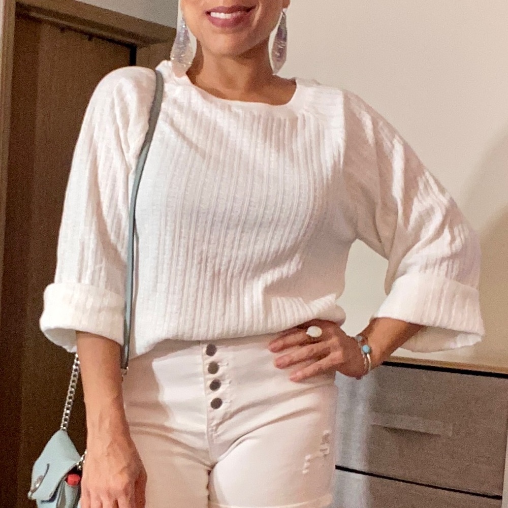 White knit long sleeve top, NEW!🤍LoveRiche